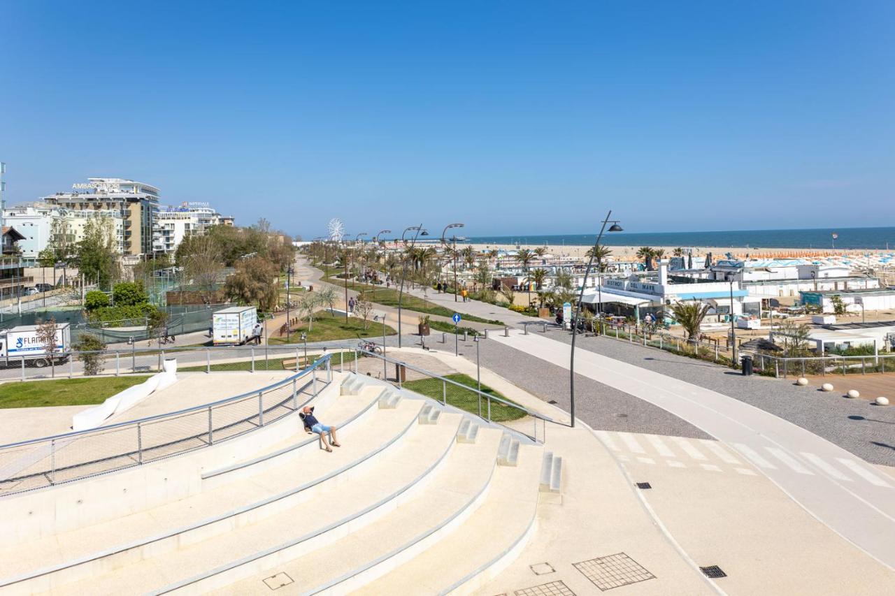 Romantico Open Space A 3Min Dalla Spiaggia - Homeunity Римини Экстерьер фото